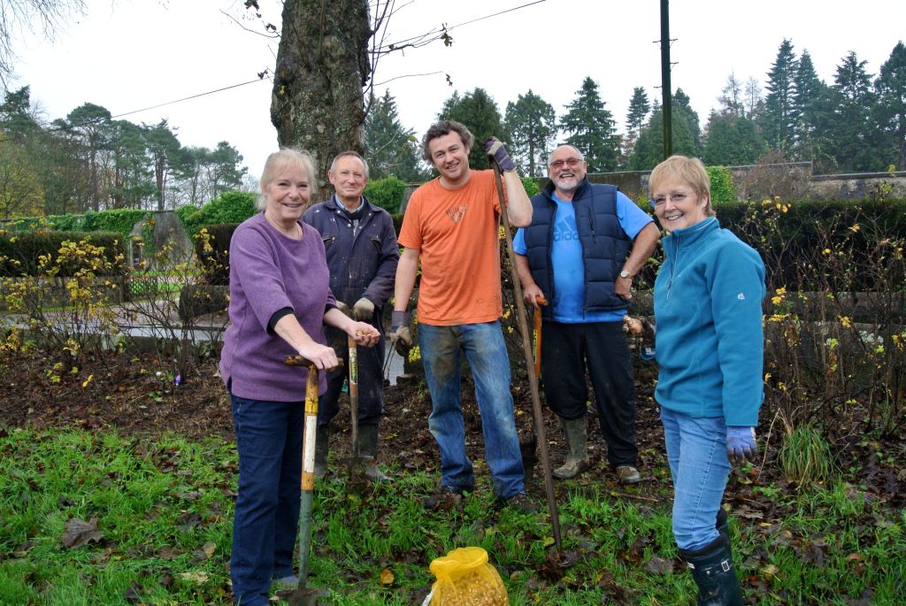 Gill, Stuart, Kenny, Peter and Jacqui hard at work